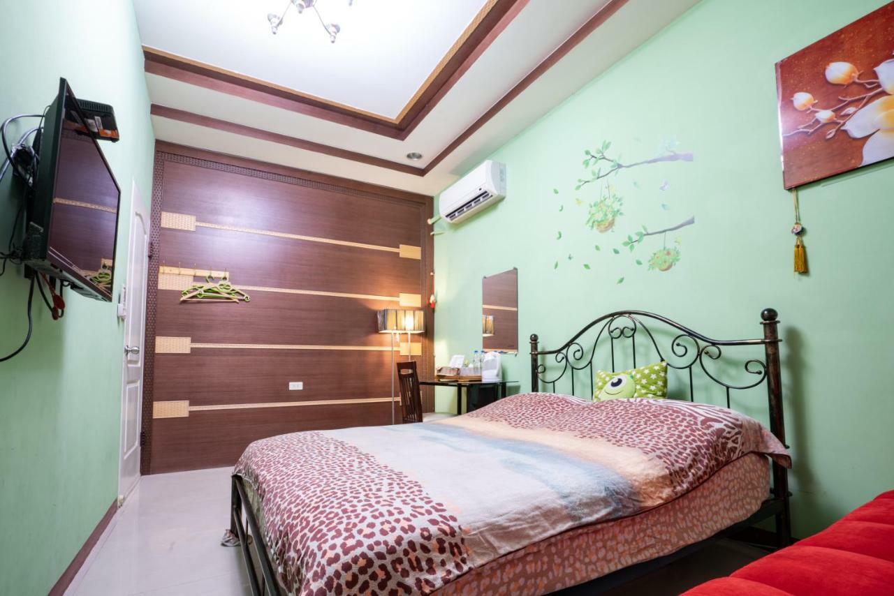 Fuqian Qiagong Villa Тайнань Экстерьер фото