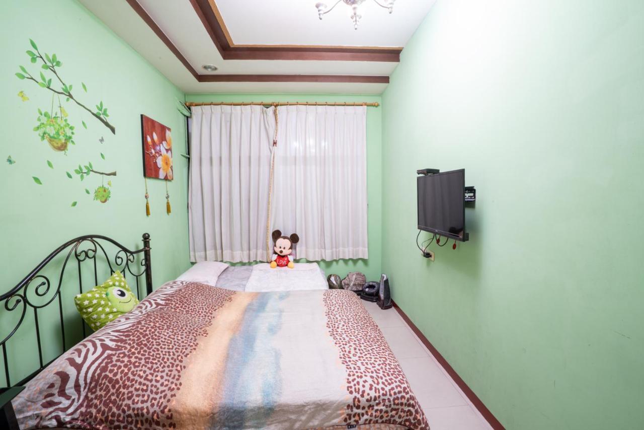 Fuqian Qiagong Villa Тайнань Экстерьер фото